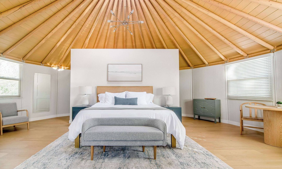 Fredericksburg House | Fredericksburg Luxury Yurt with Hill Country Views