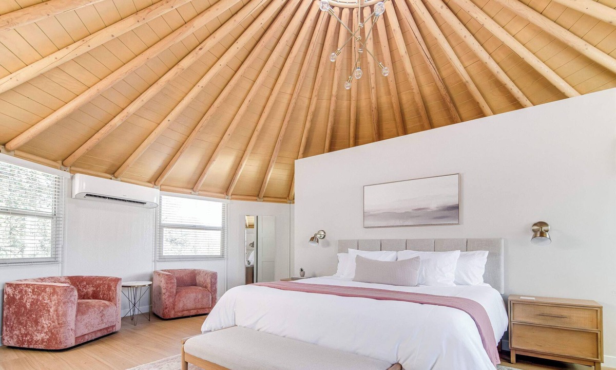 Fredericksburg House | Fredericksburg Luxury Yurt with Hill Country Views
