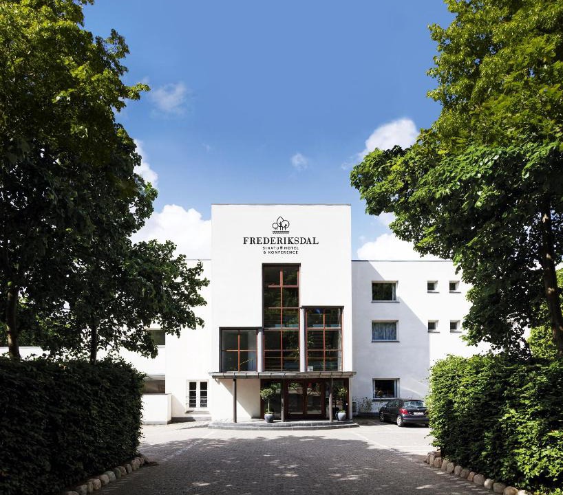 Lyngby-Taarbæk Kommune Hotel | Frederiksdal Sinatur Hotel & Konference