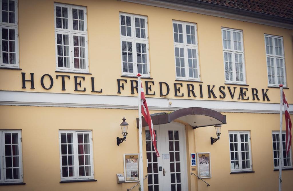 Halsnæs Kommune Hotel | Frederiksværk Hotel