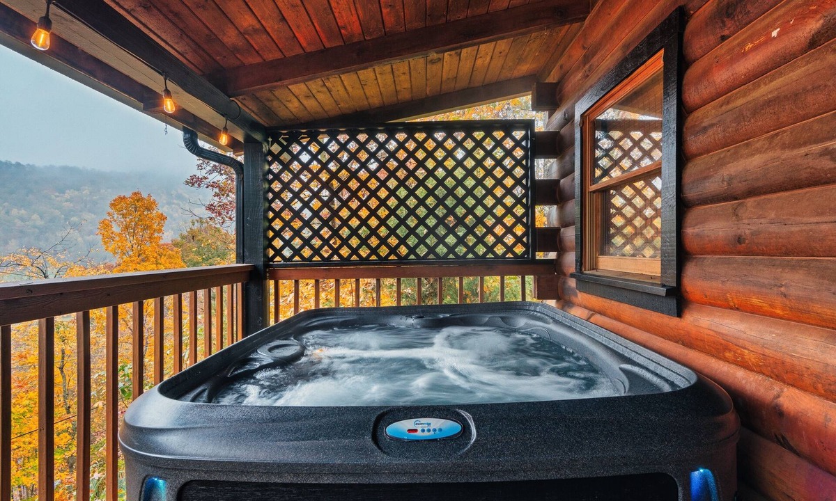 Sevierville Cabin | Free Dollywood Tix/Couples Cabin/HotTub/