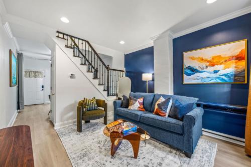Old Town Alexandria Apartment | - Free Parking & 5-Min Walk To Metro - Book Now!