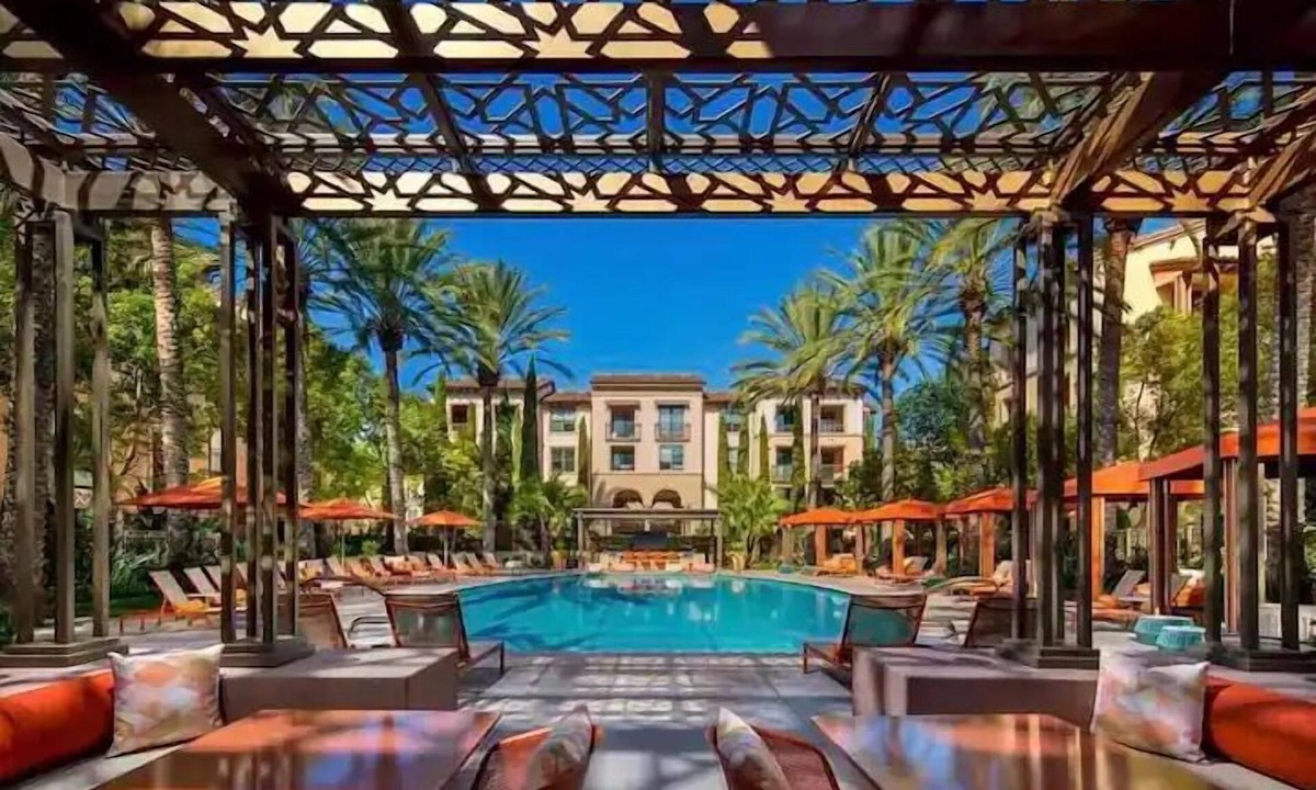 Airport Area Apartment | Free Parking Irvine Spectrum Central Location Pool & Gym