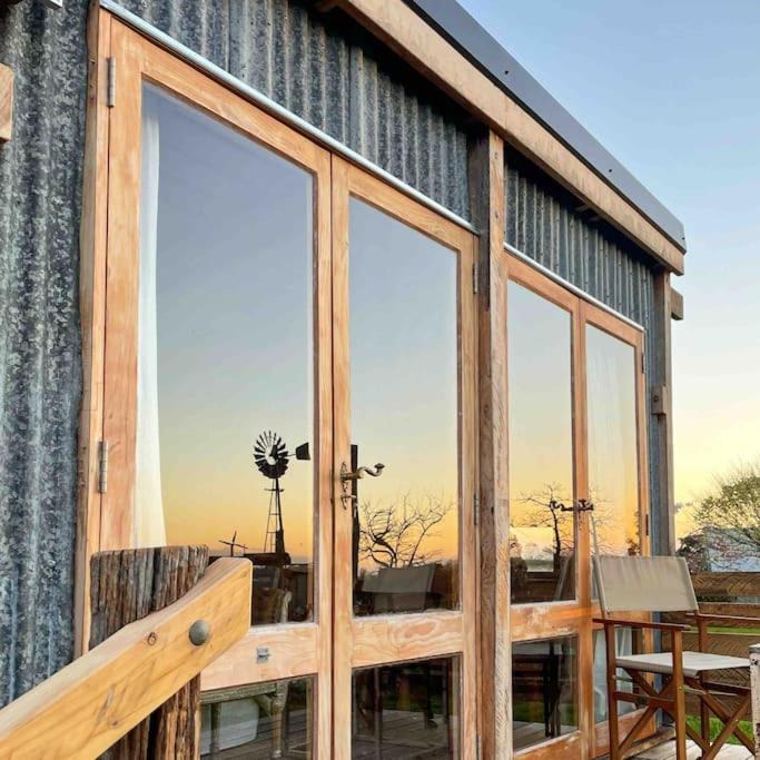 Haumoana House | FreeFall Hut