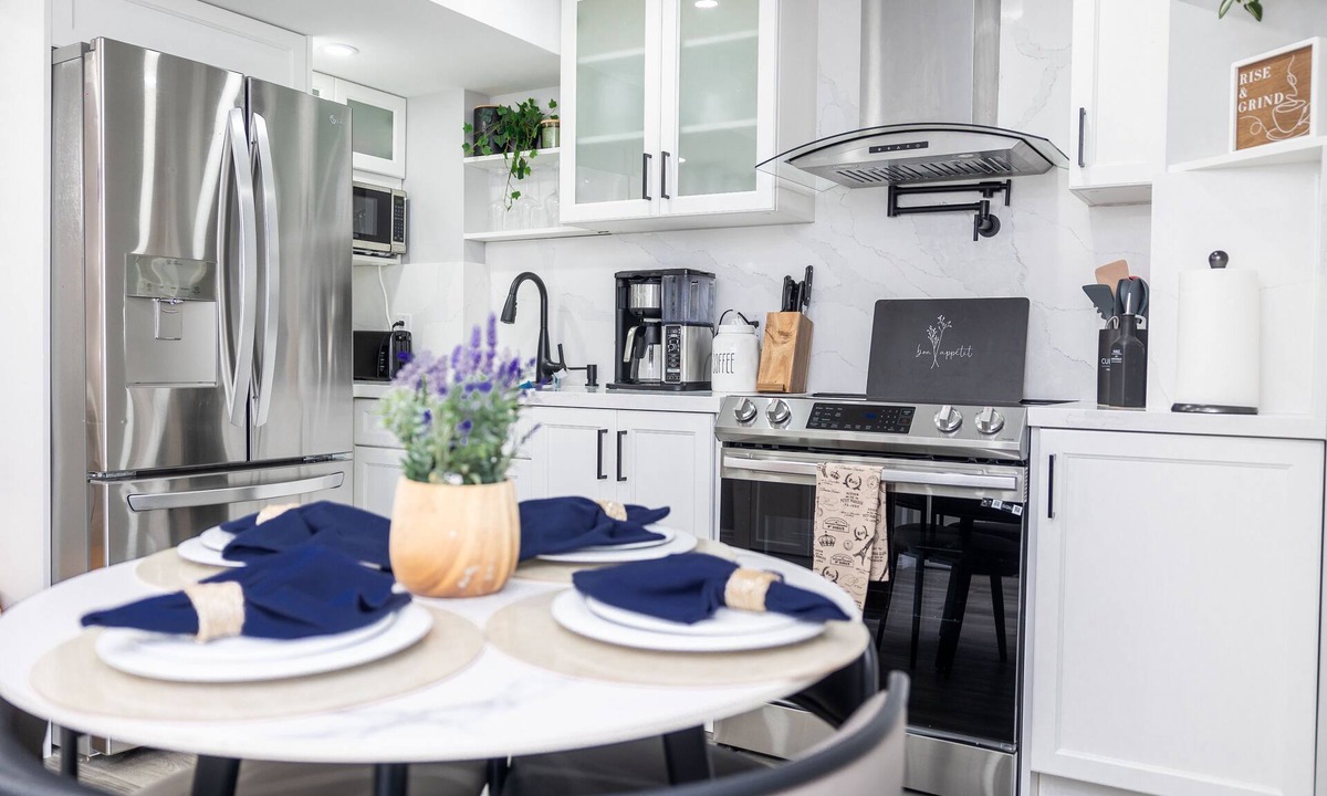 Mount Pleasant Apartment | French Charm in Brampton. 2 Bdr Apt Family Friendly!