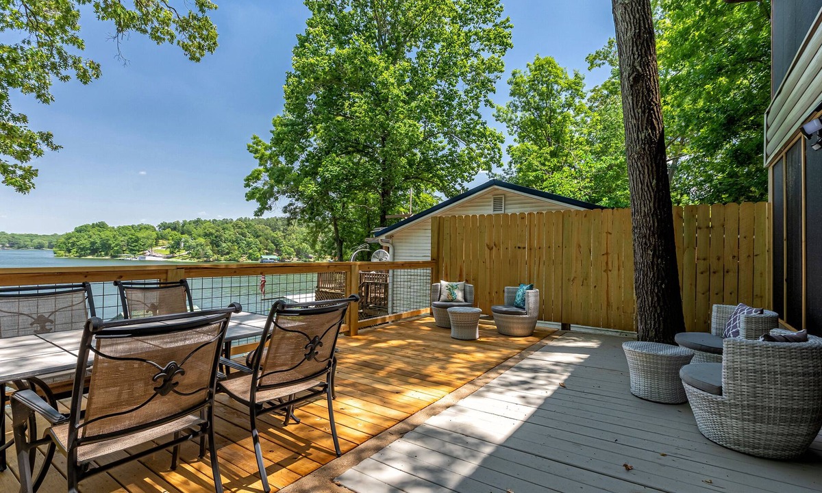 Goreville Cabin | French Country Cottage Dock & Screened Porch