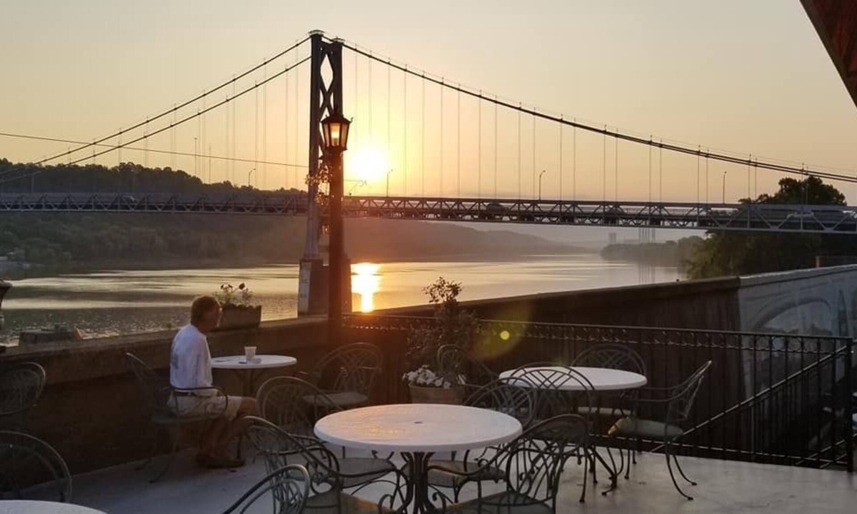Maysville Hotel | French Quarter Inn