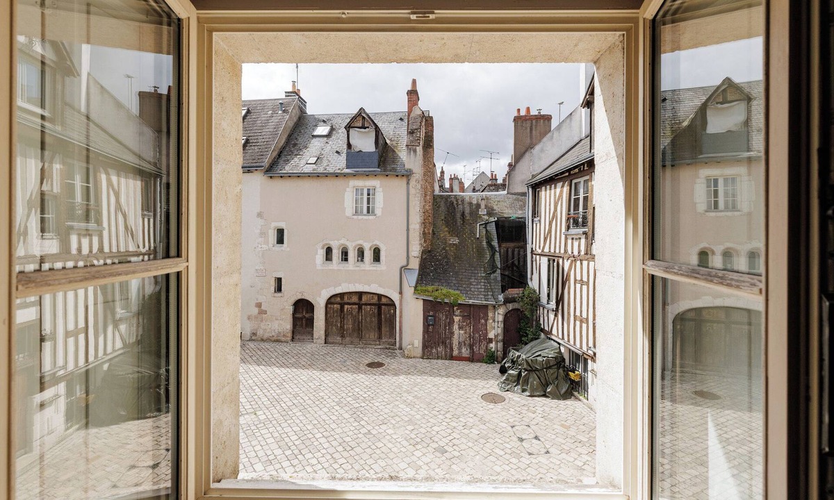 Bourgogne House | Frenchdoor Orléans Cloître