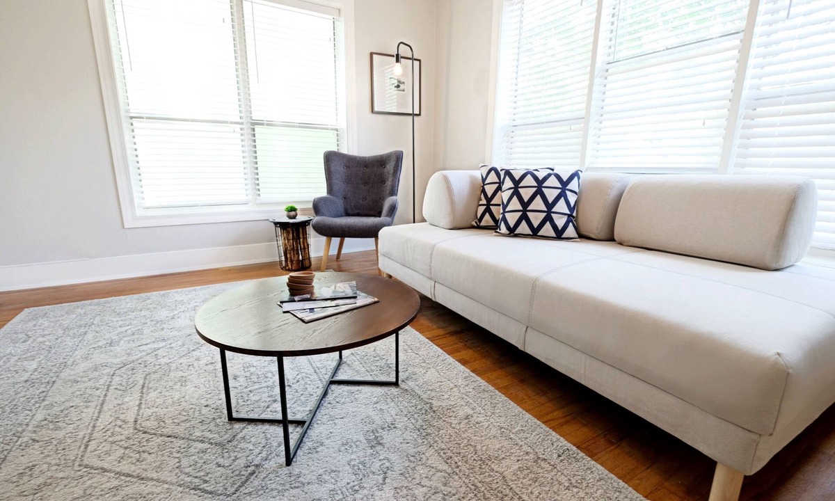 Lakewood Heights Apartment | Fresh + Bright Flat M Streets
