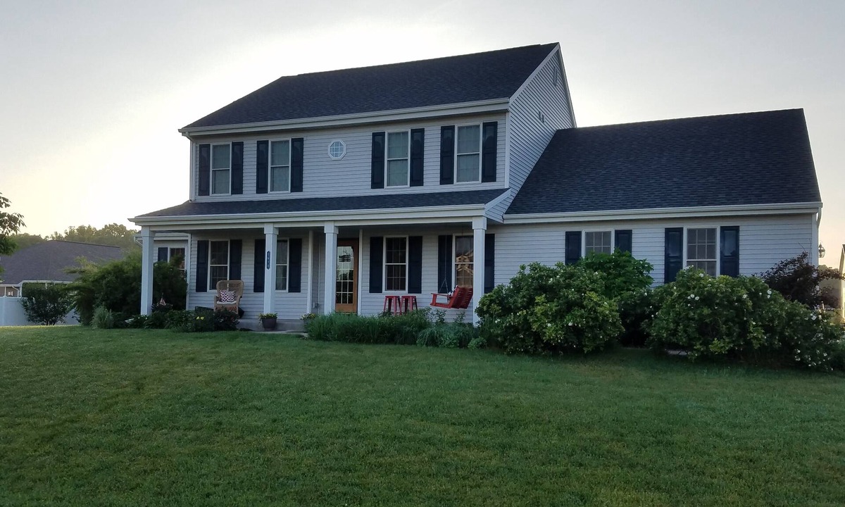 Neenah House | Friendly, Quiet Cul-de-sac - 18 Minutes from Oshkosh EAA Air Show Appleton ATW!