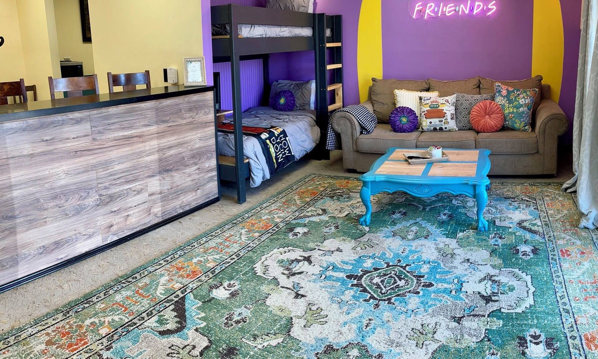 Greers Ferry Apartment | Friends Theme! Pet Friendly, Central Location in Greers Ferry!