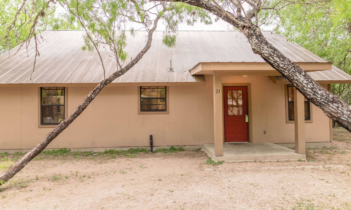 Sabinal Cabin | Frio Country Resort - Within walking distance to the Frio River!