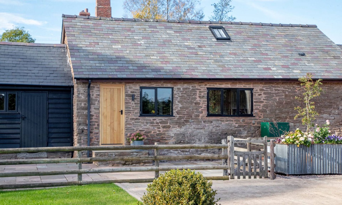 Pencombe House | FRITH GREEN, with hot tub in Bromyard