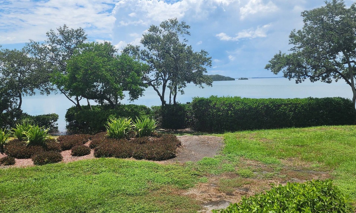 Tierra Verde Condo | From serene sunrises to exciting nearby attractions, Immerse yourself