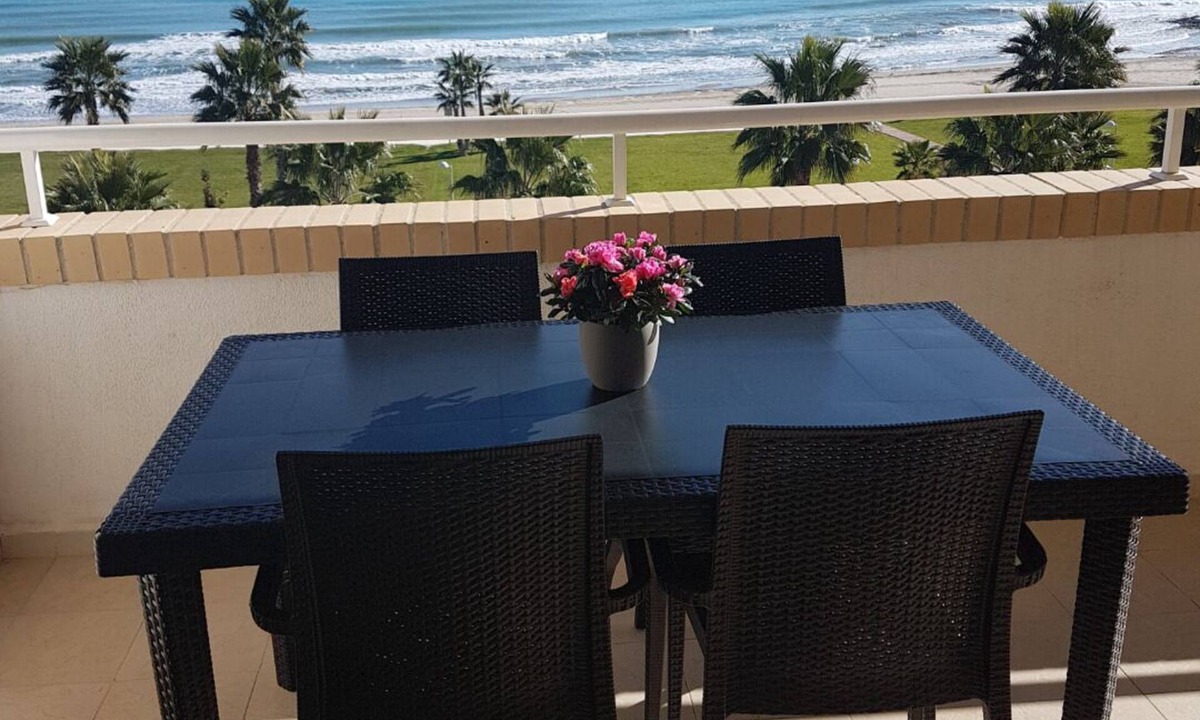 Marina d'Or Apartment | FRONT APARTMENT FIRST LINE OF THE SEA