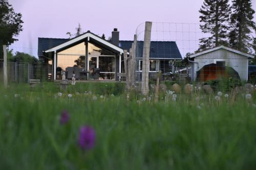 Holbaek House | Front-Row Summerhouse With View And Big Garden