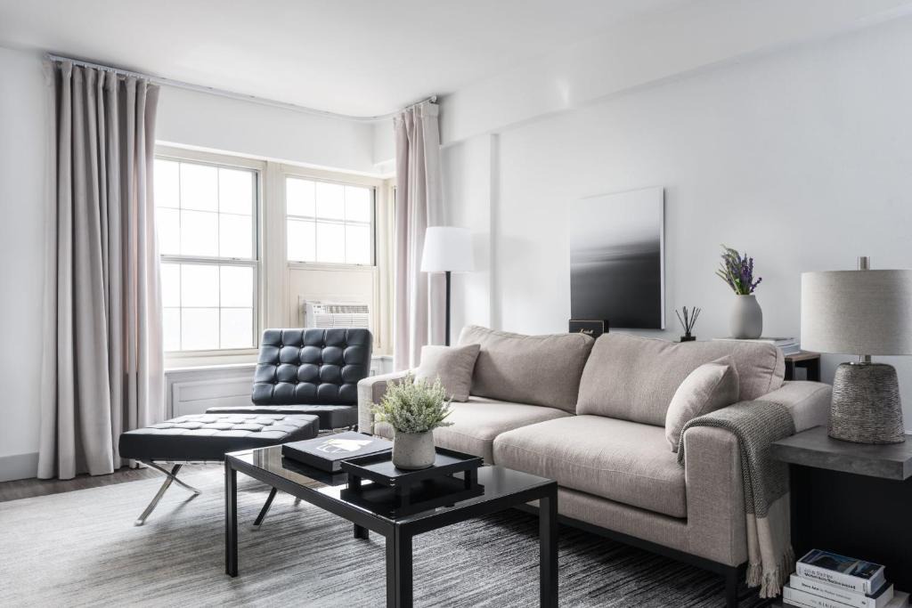 Central West End Apartment | FRONTDESK 1 BR City Apt near STL Art Museum