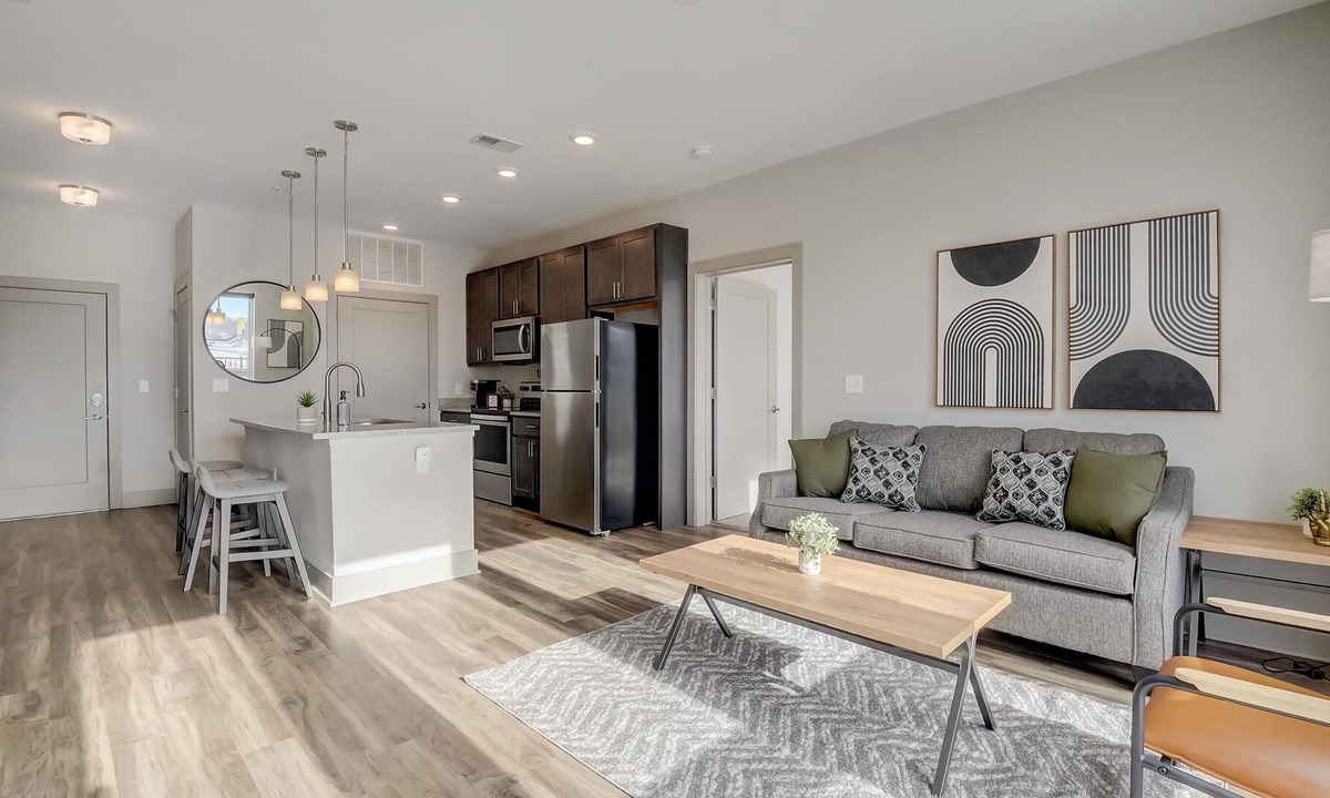 Broad Ripple Apartment | Frontdesk | 2 BR Apt by Holliday Park