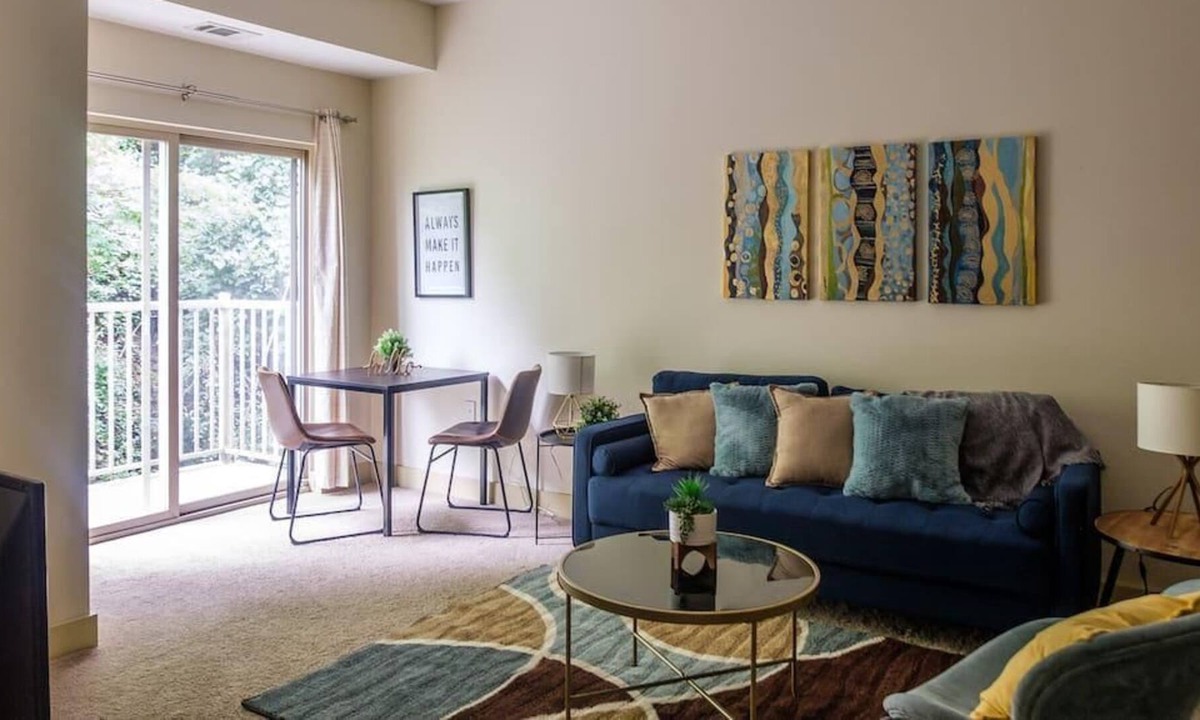 Oakland Apartment | Frontdesk | Spacious + Modern 2BR in West Oakland