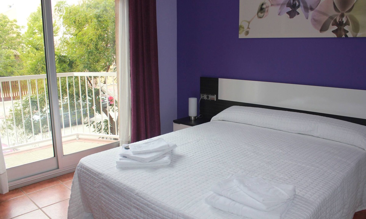Sabadell Apartment | FULL APARTMENT OUTSIDE 20 'FROM BARCELONA. HUTB-017731.