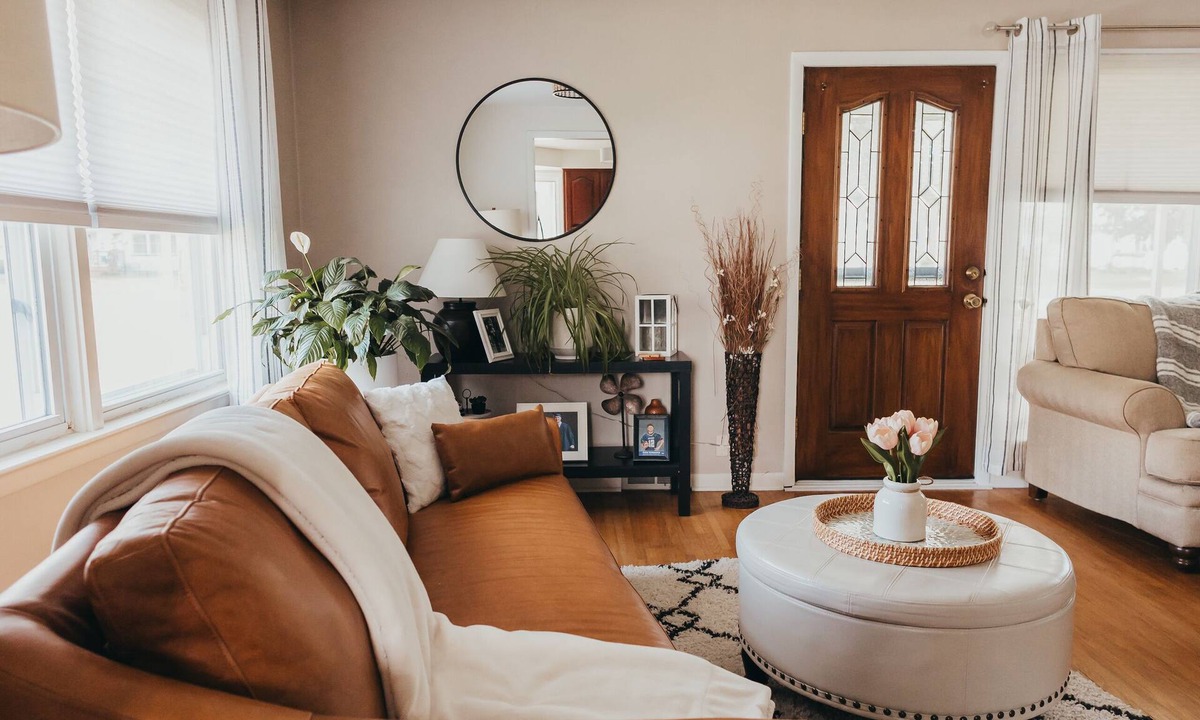 Batavia House | Full house nestled between Buffalo & Rochester