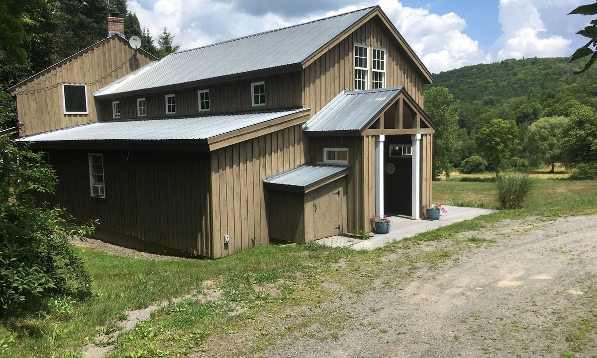 Putney House | Full house w/beautiful view