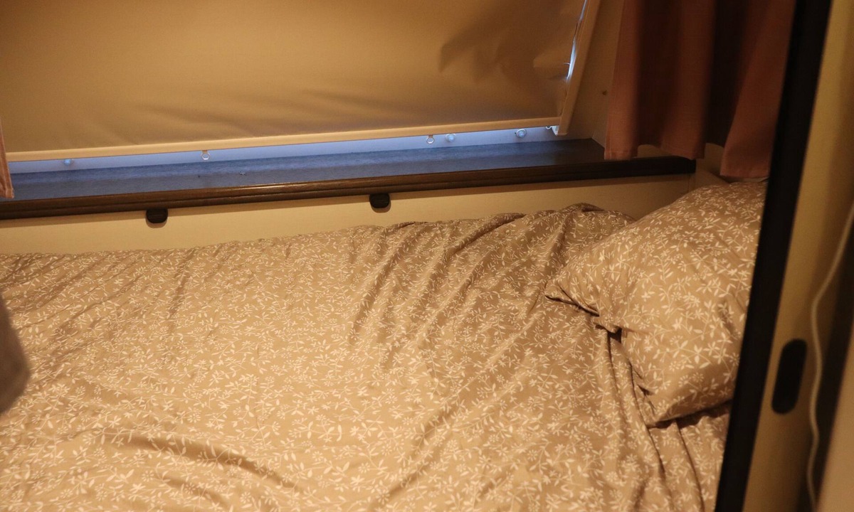 Albertslund House | Full Service - Caravan