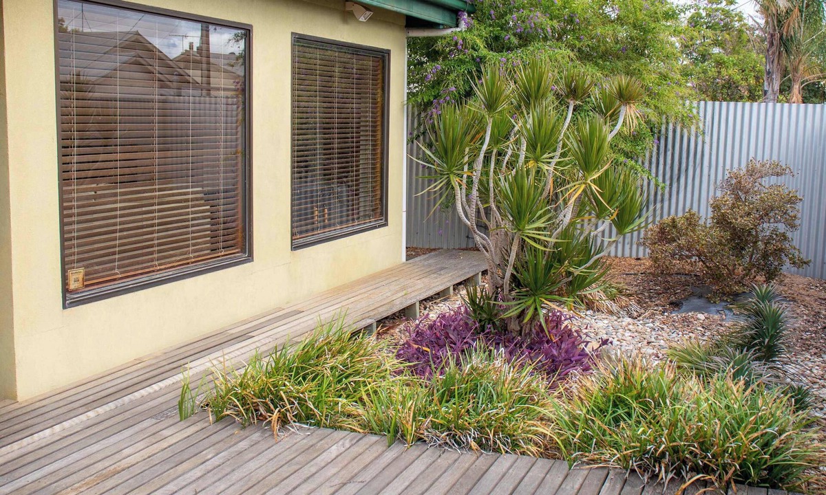 Seymour House | Full Throttle Retreat