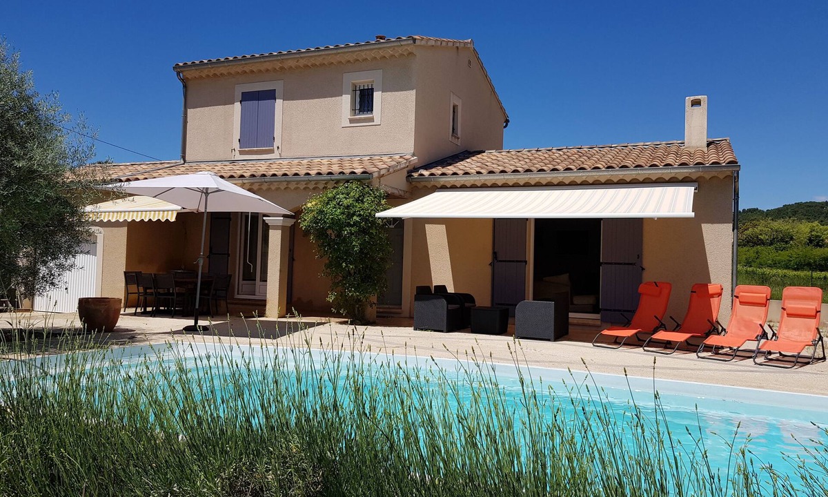 Vaison-la-Romaine Villa | Fully air-conditioned, comfortable villa with private heated pool.