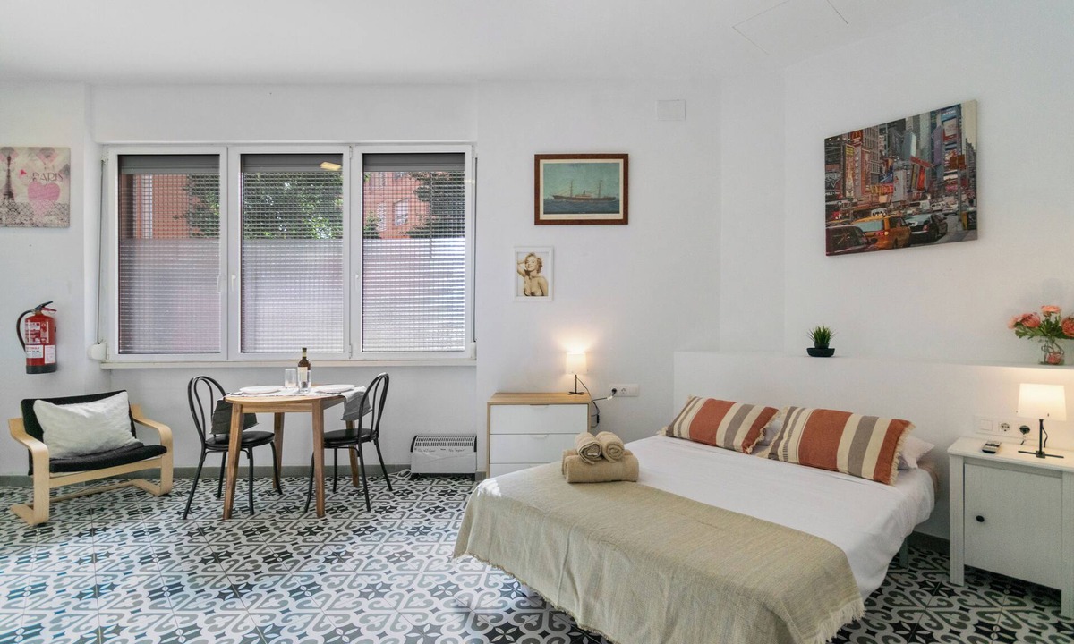 Sant Adria de Besos Apartment | Fully equipped studio, 15 minutes from downtown BCN, 8 min. walk from the beach