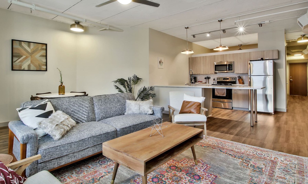 Downtown Wichita Apartment | Fully-Equipped Kitchen with In Unit Laundry near Performing Arts Center