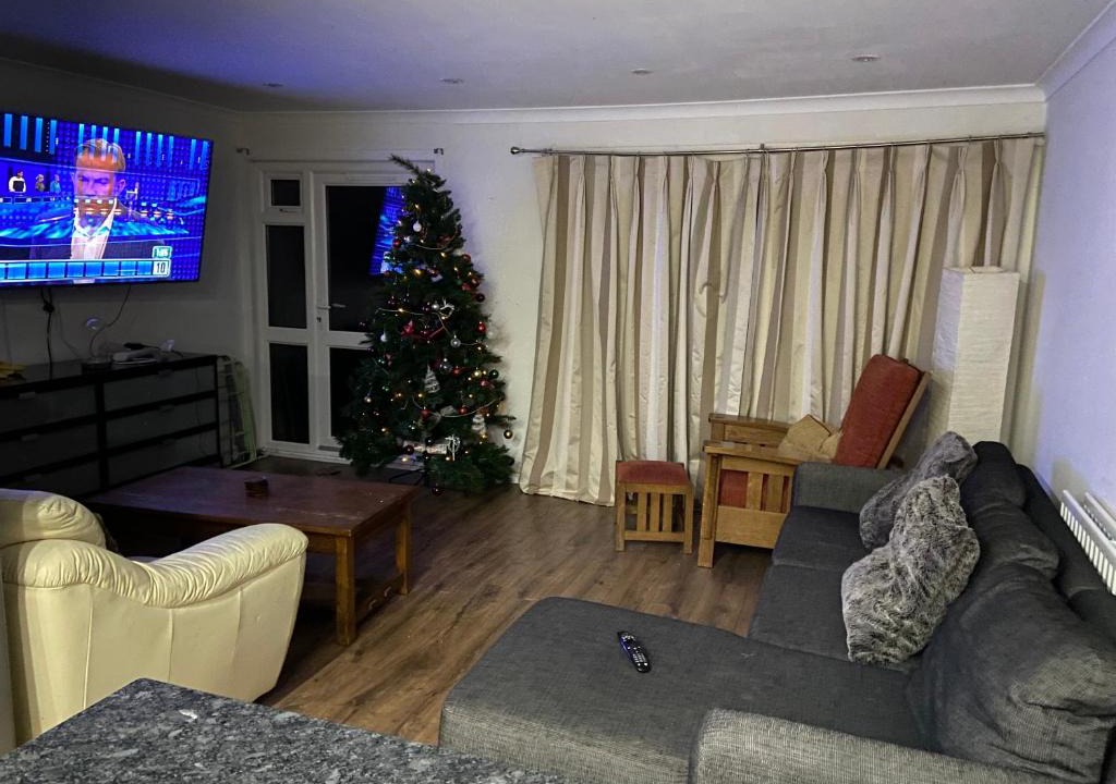 Birchanger Apartment | Fully equipped Large 3 bedroom