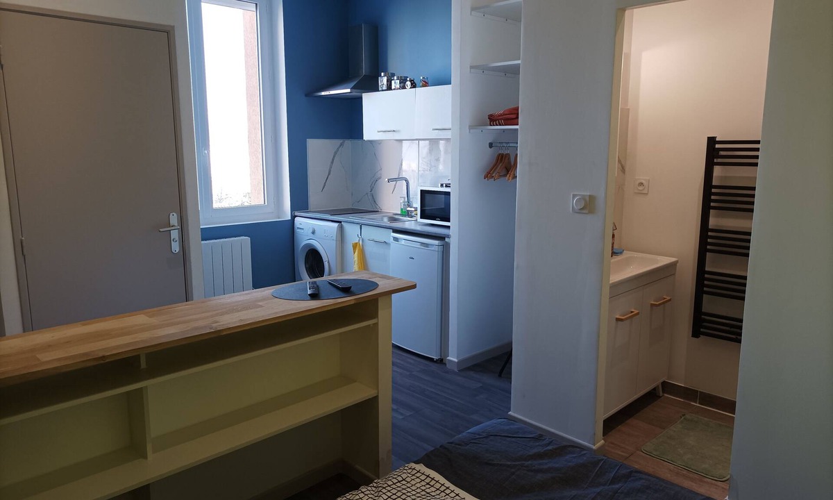 Saint-Etienne Apartment | Fully equipped studio. Welcome to Maelia