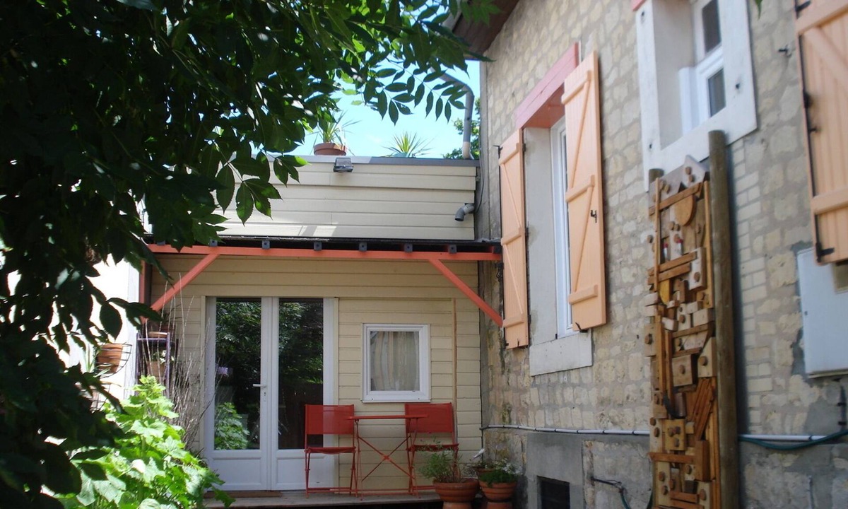 Quartier Branville Apartment | Fully equipped studio with private parking