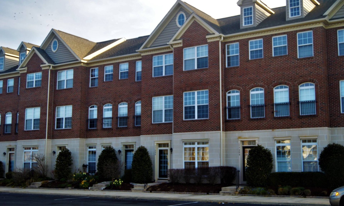 Villages of Five Points House | FULLY EQUIPTED TOWNHOUSE CLOSE TO EVERYTHING YOU NEED FOR A PERFECT VACATION.