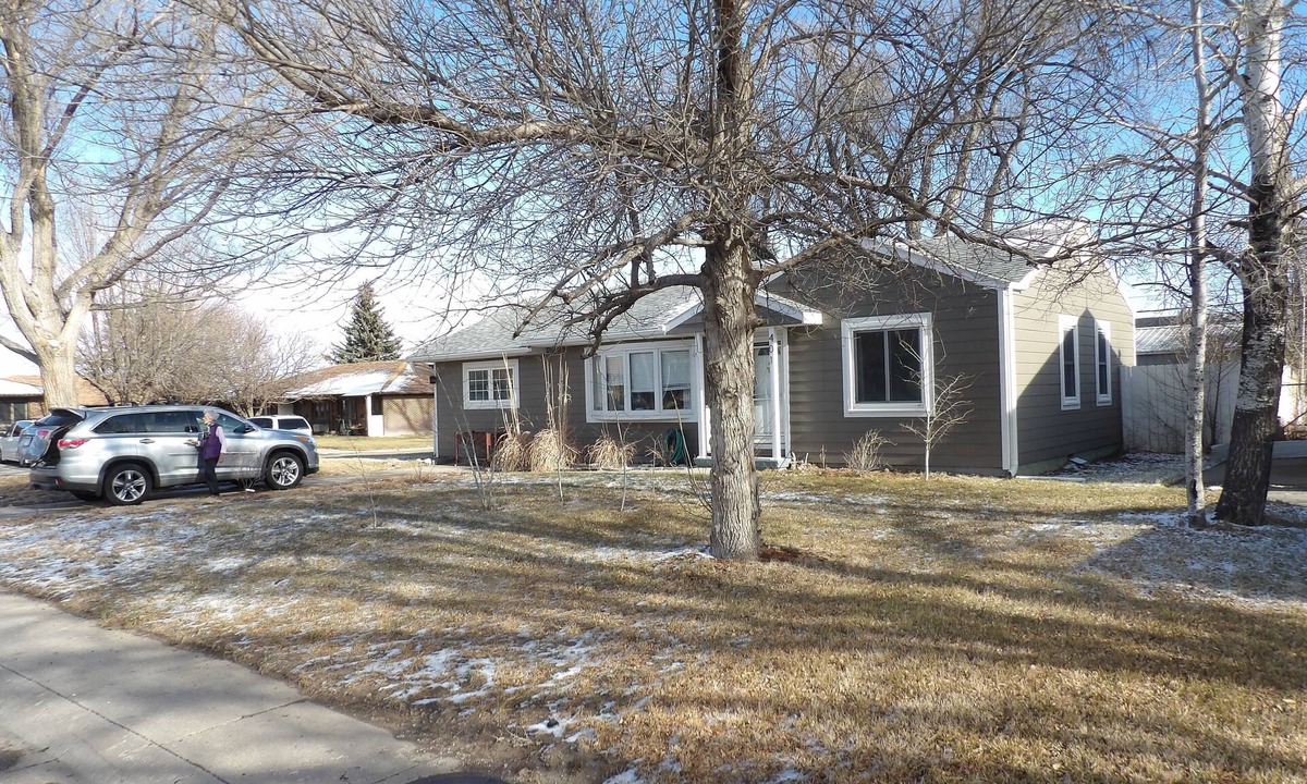 Kimball Apartment | Fully furnished 2 Bedroom 1 bath house