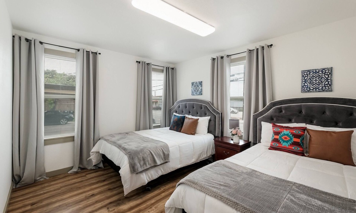 Olmos Park Apartment | Fully Furnished 2BR/1BA Apt-Covered Parking- In-Unit Washer&Dryer