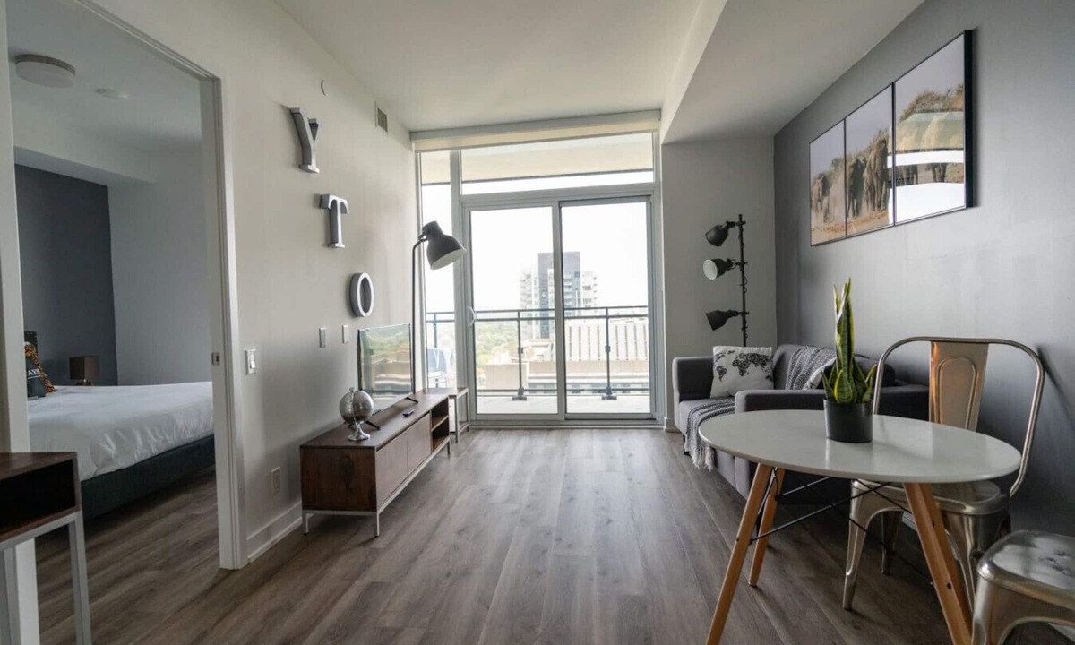Willowdale Apartment | Fully Furnished One Bedroom apartment in the heart of North York