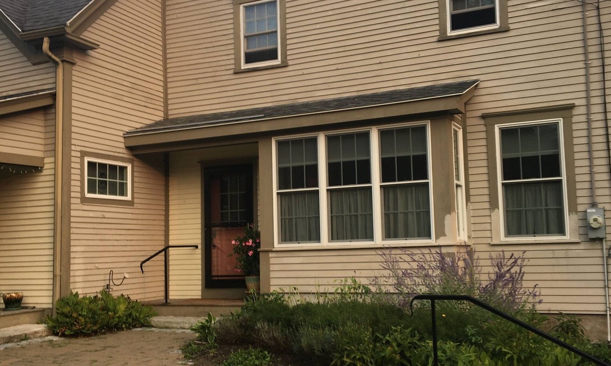 Kezar Falls Apartment | Fully furnished spacious 1-bedroom apartment with WiFi in rural Maine village