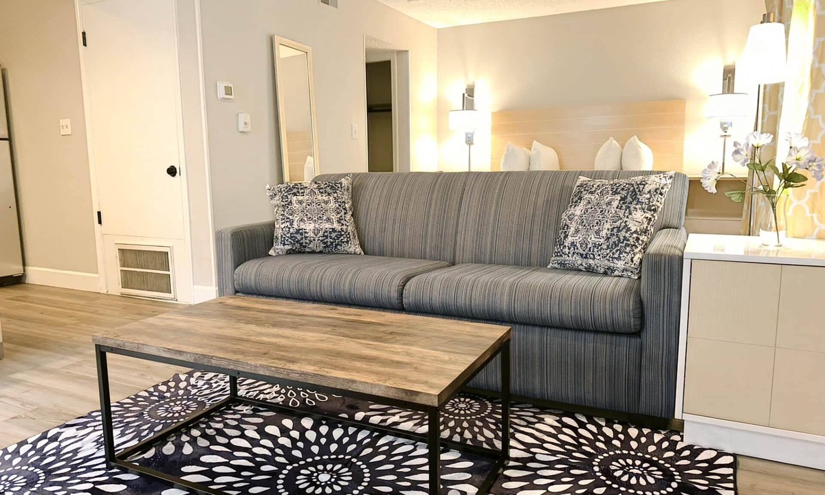 Springdale Apartment | Fully Furnished Studio | Flexible Stays