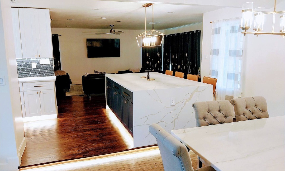 Lake Highlands House | Fully Remodeled Luxury L Streets Home: 4BR/3BA, Quartz Finishes,
