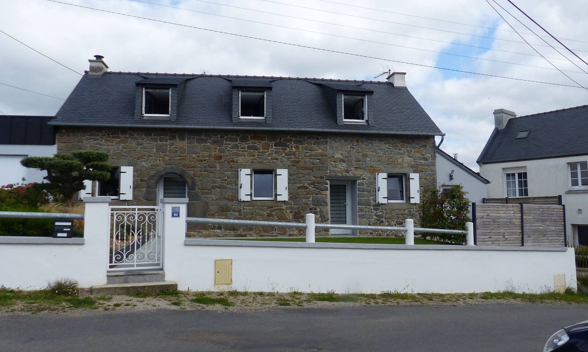 Hopital-Camfrout House | Fully renovated farmhouse in village near a typical fishing port