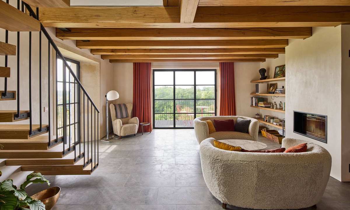 Montagudet House | Fully renovated modern design farmhouse