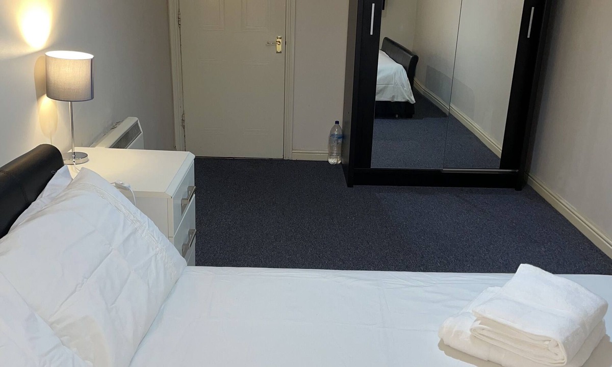 Thamesmead East Apartment | Fully service one bedroom Apartment