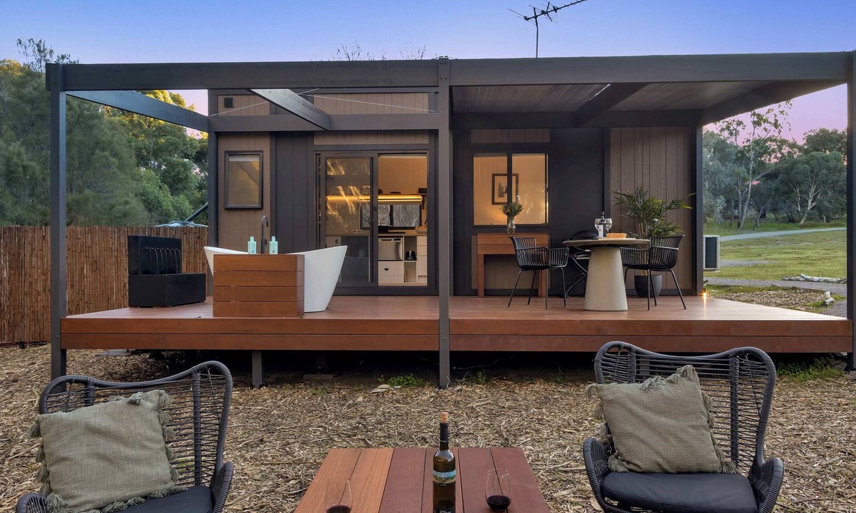 McLaren Vale Apartment | Fully Sustainable Tiny Home In McLaren Vale