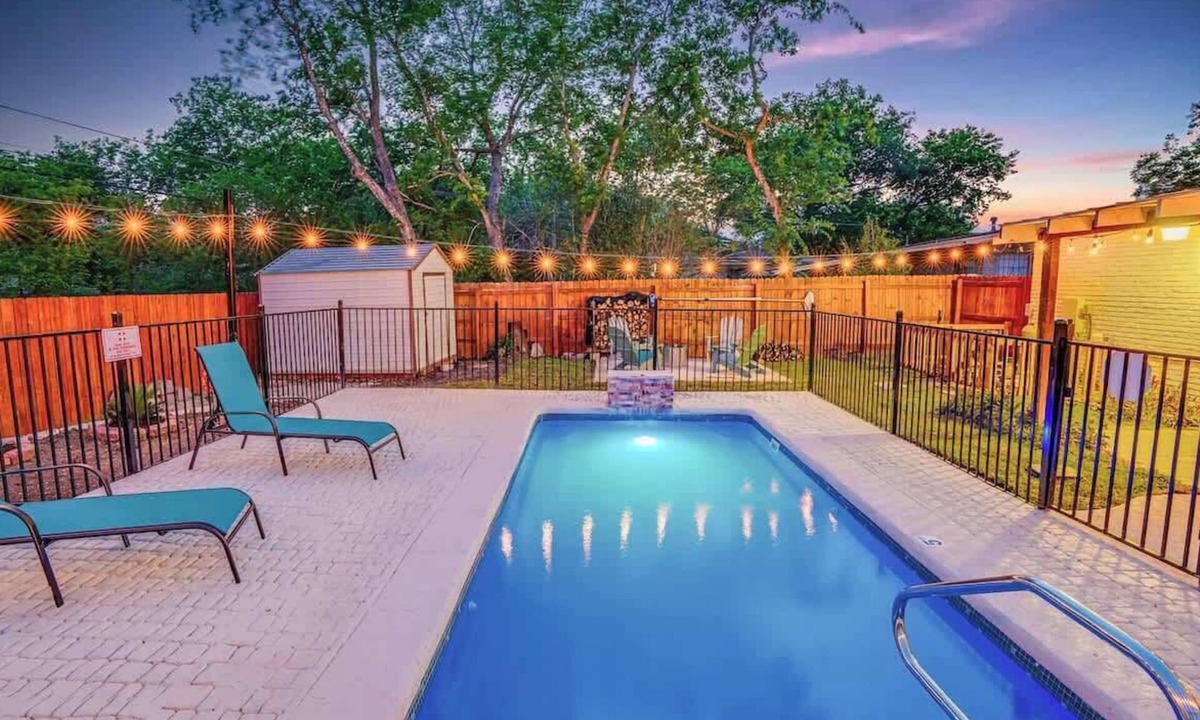 Shearer Hills - Ridgeview House | Fun 3bed/2Bath home with pool