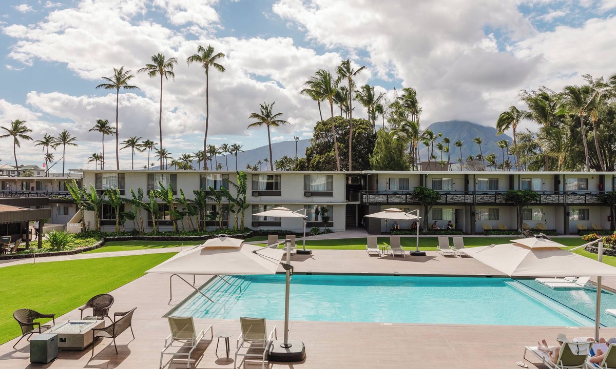 Kahului Hotel | Fun for the Whole Family! 4 Convenient Units, Outdoor Pool, Near Paukukalo Beach