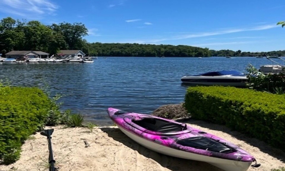 Mahopac House | Fun, Friends, and Family Lakefront Home w/Dock and Beach