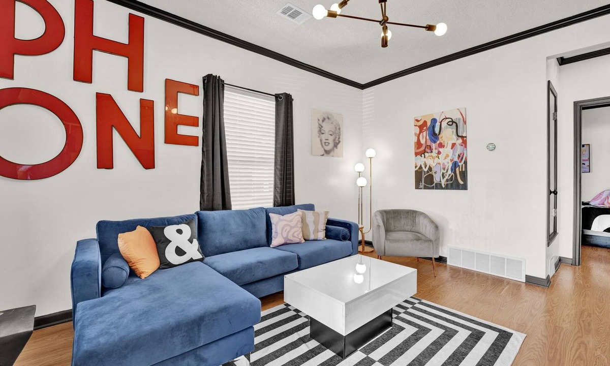 University District House | Fun & Funky #2 centrally located in Memphis!
