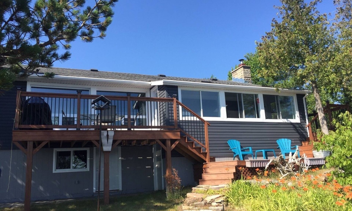 Frontenac Cottage | Fun galore at this 3 bedroom cottage on a 2 acre point on Cranberry Lake!